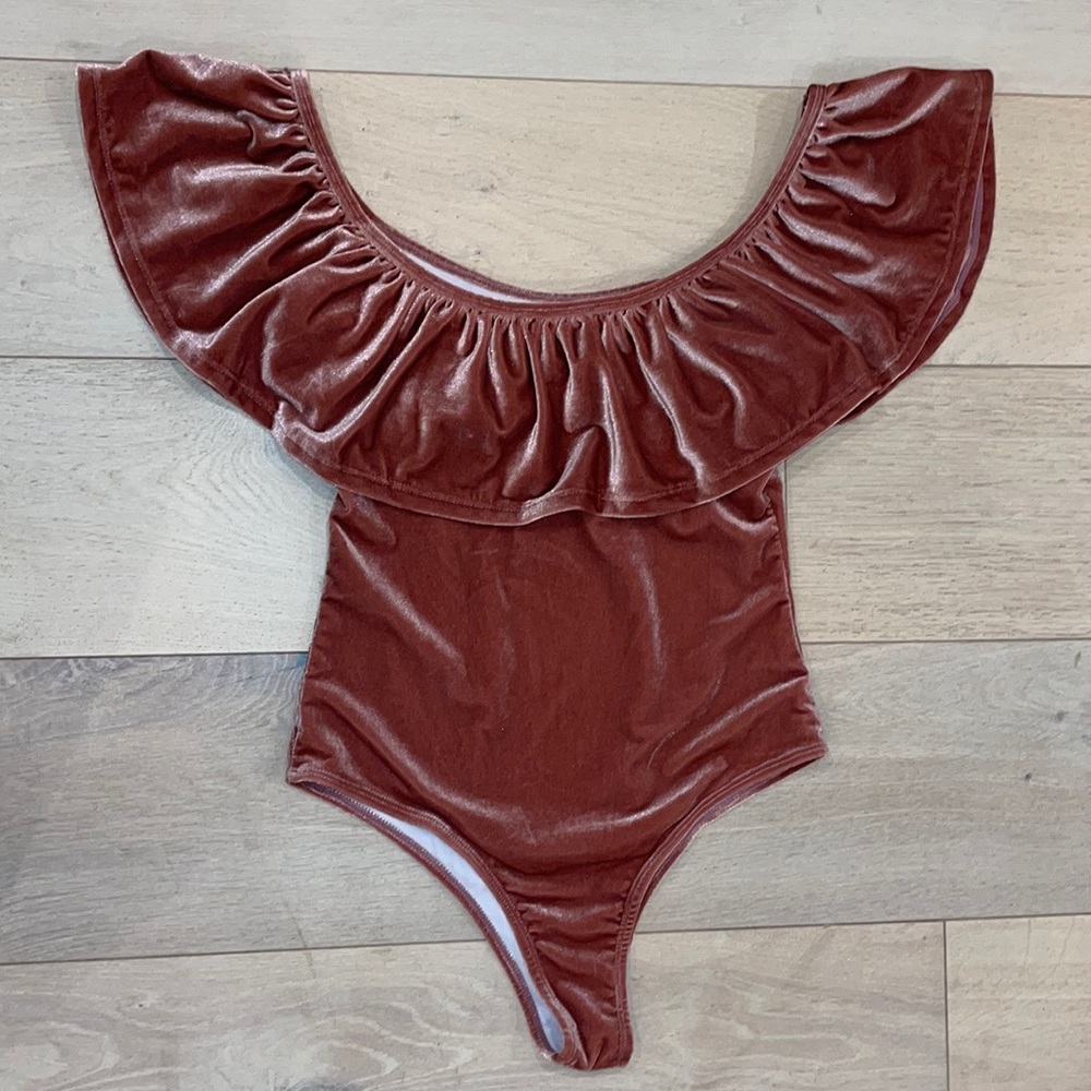 VELVET RUFFLE ONE PIECE BODYSUIT